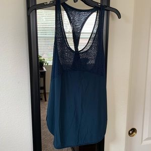 Lululemon mesh tank